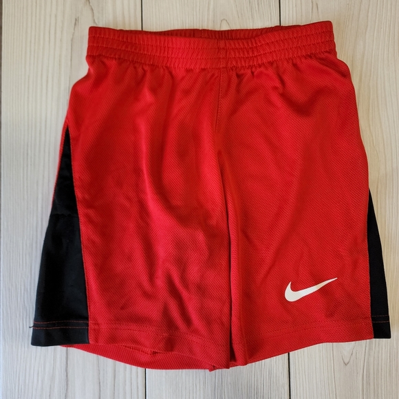 Nike Other - Red and Black Nike shorts